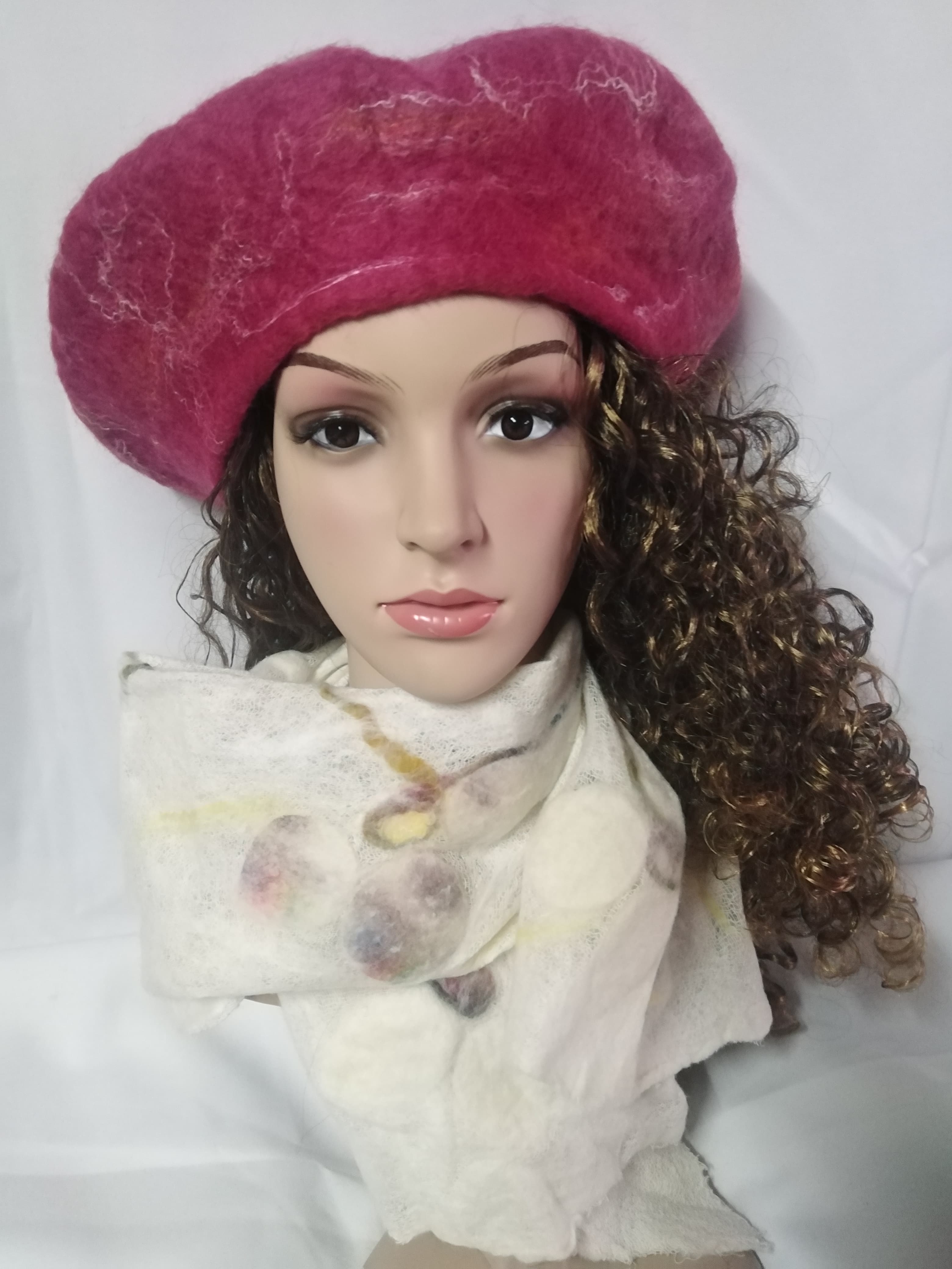 Set Boina Fucsia + Echarpe Multicolor (Fieltro)