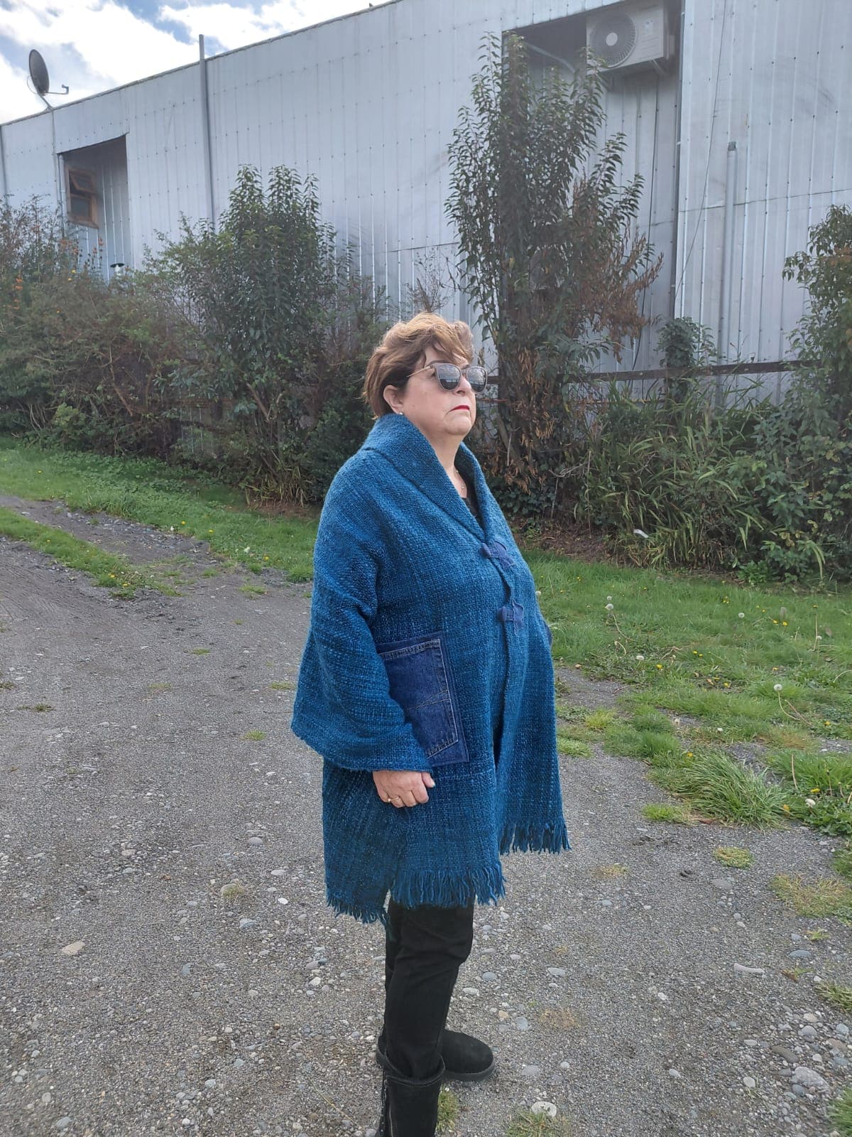 Chaqueta Azul Teal con Bolsillos Denim